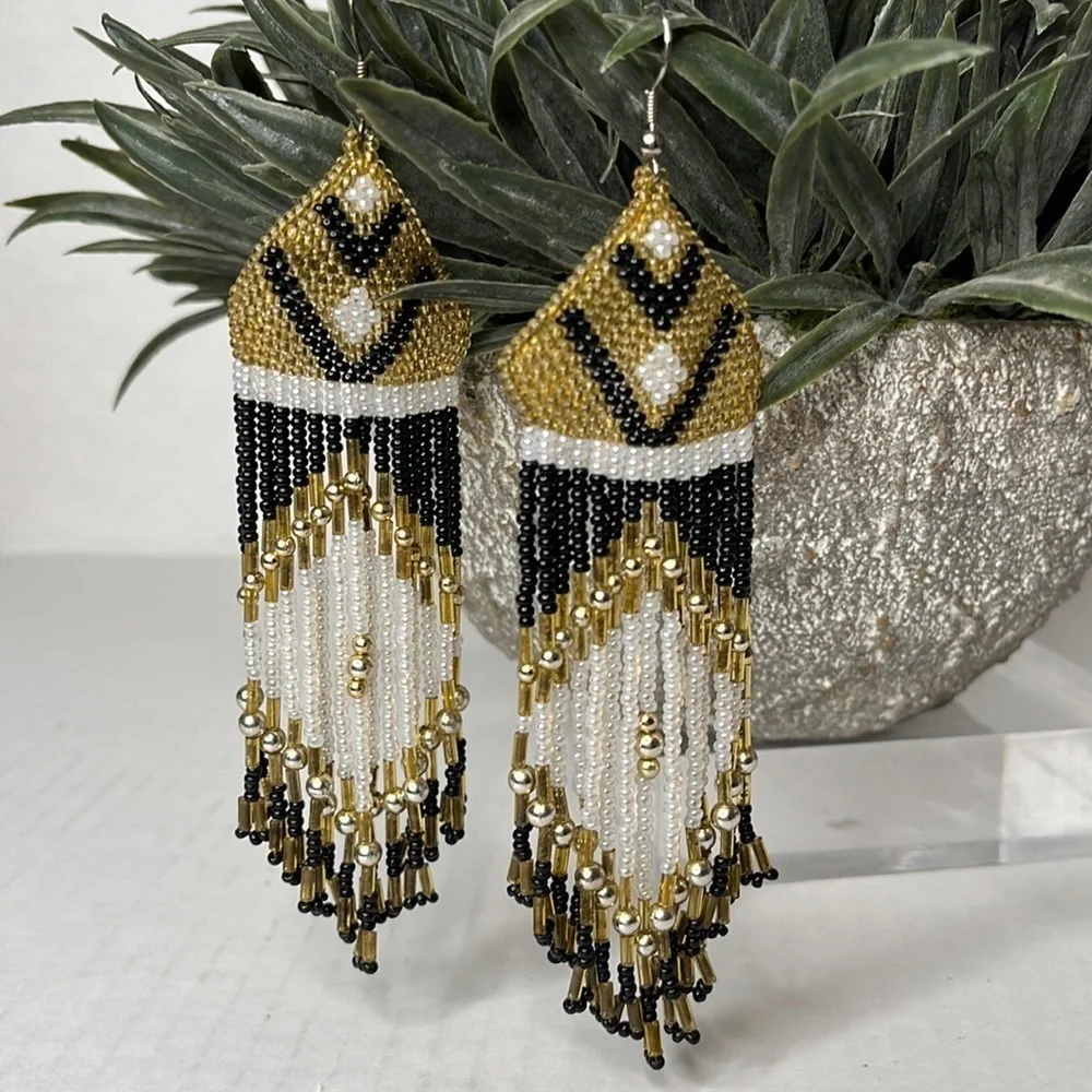 Gorgeous Seed Bead Native American Style Earrings Gold Black‎ White Geometric